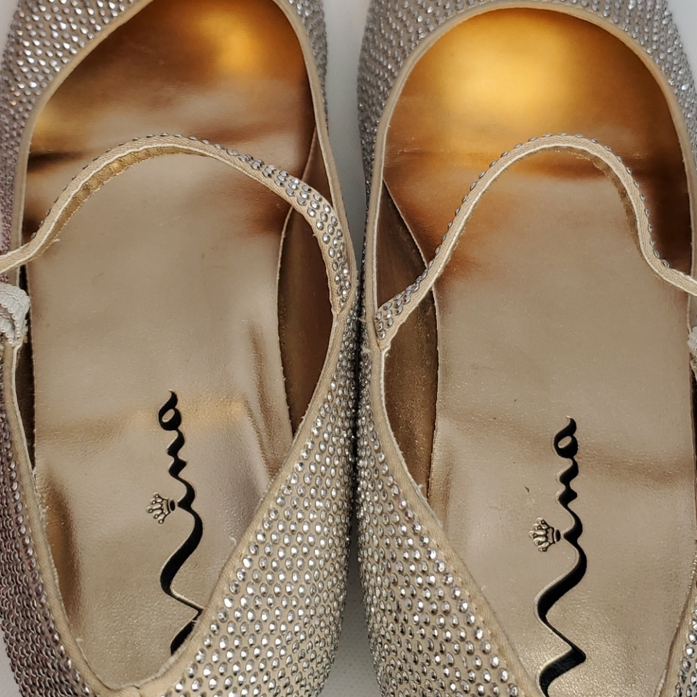 Niña round toe gold with sparkles heels 🌟🌟 - Picture 15 of 16